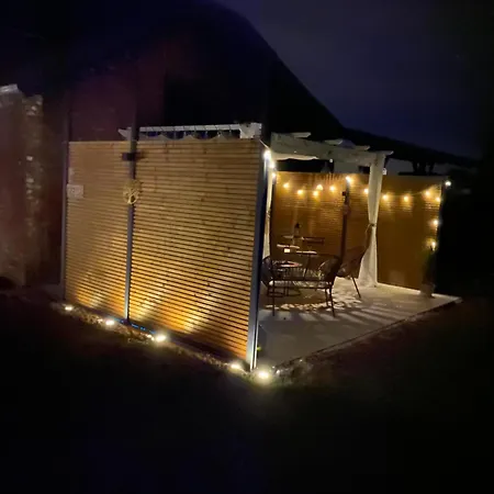 Au Fines Bulles Avec Liefdeshotel *